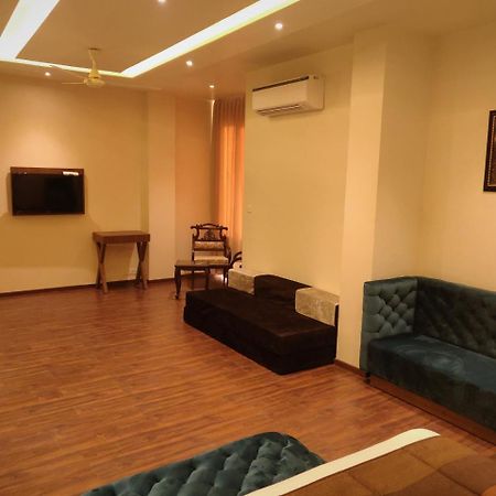 Hotel Regal Amritsar Esterno foto
