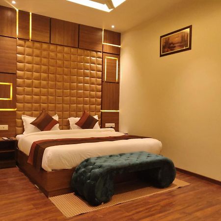 Hotel Regal Amritsar Esterno foto